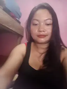 Snapshot of sweety_pie18 chatting on February 26, 2026, 9:08 am sweety pie18 online show from February 26, 2026, 9:08 am