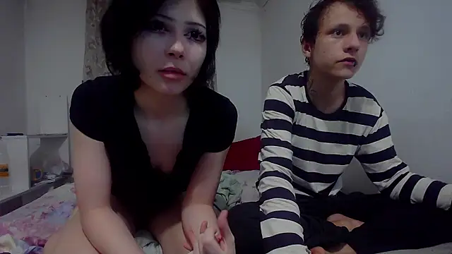 Snapshot of MegaanCollins chatting on April 15, 2026, 7:58 pm MegaanCollins online show from April 15, 2026, 7:58 pm