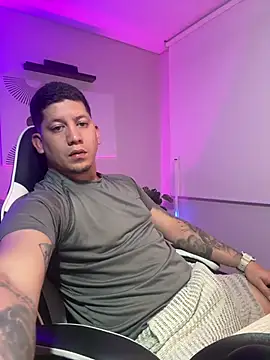  robertobaggioo online show from April 9, 2026, 5:29 am