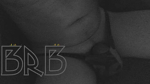 MeDDussa  online show from April 25, 2026, 7:33 pm