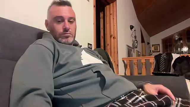 Snapshot of marcovik1 chatting on March 1, 2026, 11:07 pm marcovik1 online show from March 1, 2026, 11:07 pm