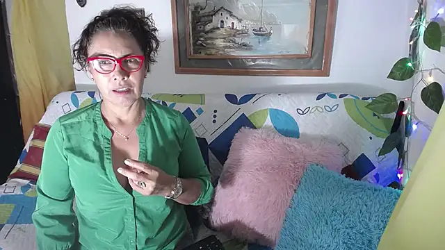 Snapshot of Merry-Olsen chatting on February 17, 2026, 4:20 am Merry-Olsen online show from February 17, 2026, 4:20 am