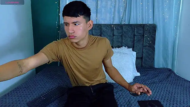 Snapshot of NicolasTorrez chatting on February 13, 2026, 8:16 pm NicolasTorrez online show from February 13, 2026, 8:16 pm