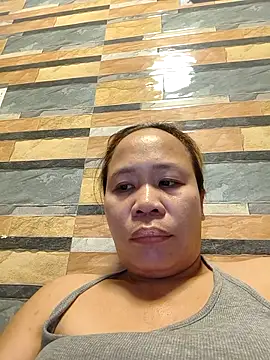 Snapshot of squirtshantal chatting on February 8, 2026, 1:25 pm squirtshantal online show from February 8, 2026, 1:25 pm