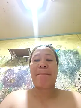 Snapshot of squirtshantal chatting on March 8, 2026, 3:32 am squirtshantal online show from March 8, 2026, 3:32 am