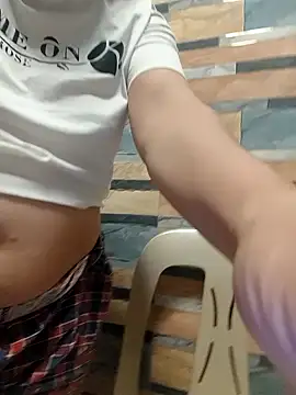 Snapshot of squirtshantal chatting on March 27, 2026, 11:26 pm squirtshantal online show from March 27, 2026, 11:26 pm