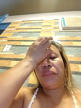 Snapshot of squirtshantal chatting on March 30, 2026, 10:33 pm squirtshantal online show from March 30, 2026, 10:33 pm