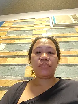 Snapshot of squirtshantal chatting on April 10, 2026, 7:57 am squirtshantal online show from April 10, 2026, 7:57 am