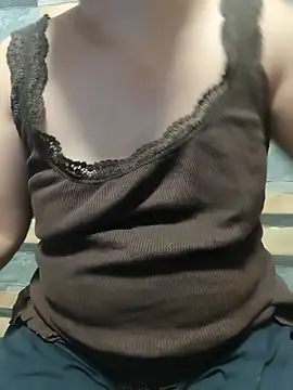 squirtshantal online show from May 19, 2026, 7:53 pm