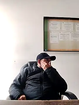 Hachi28 online show from March 12, 2026, 1:50 pm