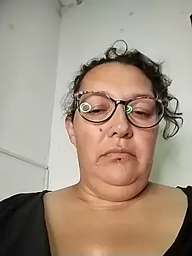  Saraqueen online show from March 7, 2026, 1:35 am