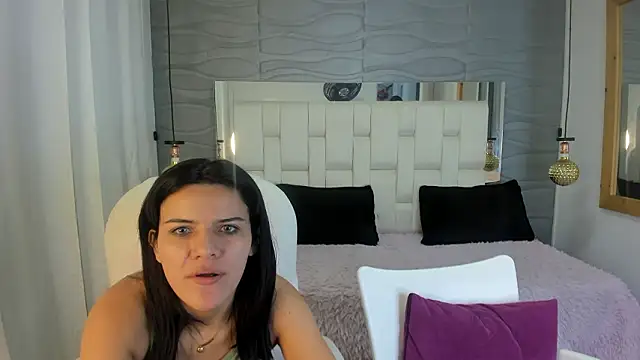 Veyra sereny online show from March 20, 2026, 10:58 pm