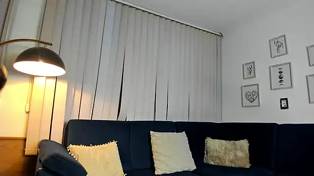 Snapshot of madii_lenon chatting on February 24, 2026, 3:04 am madii lenon online show from February 24, 2026, 3:04 am