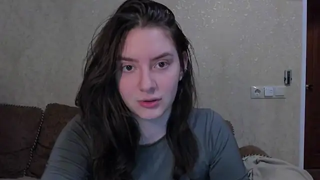 Snapshot of love_lina_muuur chatting on February 28, 2026, 11:17 pm love lina muuur online show from February 28, 2026, 11:17 pm