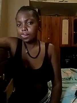 Snapshot of madgirl25 chatting on February 18, 2026, 9:22 pm madgirl25 online show from February 18, 2026, 9:22 pm