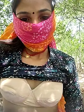 Snapshot of Seenu---Thakur chatting on May 23, 2026, 8:51 am Seenu---Thakur online show from May 23, 2026, 8:51 am