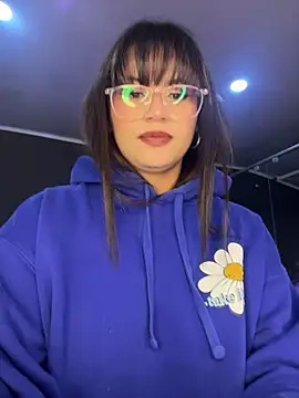 Snapshot of Mia_noiir chatting on February 26, 2026, 3:49 am Mia noiir online show from February 26, 2026, 3:49 am