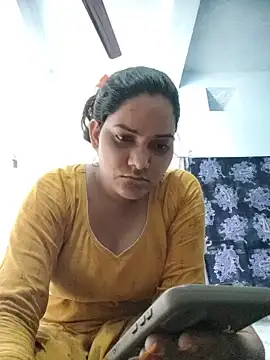 Snapshot of Anushka_Singh0 chatting on June 24, 2026, 5:17 am Anushka Singh0 online show from June 24, 2026, 5:17 am