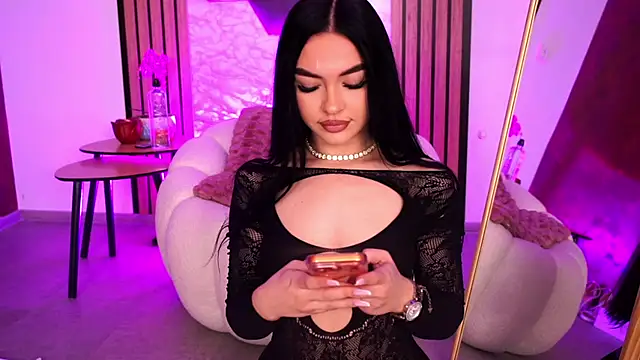 Snapshot of SashaLorrenz chatting on March 27, 2026, 8:26 am SashaLorrenz online show from March 27, 2026, 8:26 am