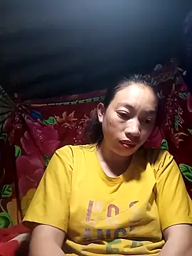 Snapshot of Susuu5790 chatting on February 15, 2026, 6:43 am Susuu5790 online show from February 15, 2026, 6:43 am