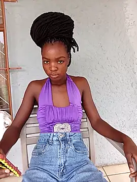 Snapshot of SexySlender_05 chatting on February 24, 2026, 2:04 pm SexySlender 05 online show from February 24, 2026, 2:04 pm