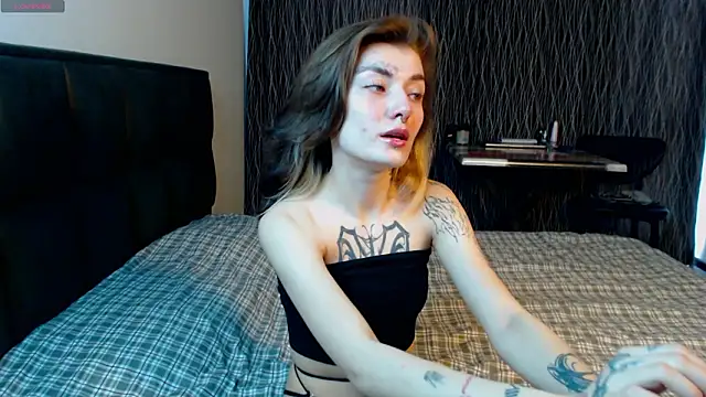 Snapshot of MilaMyst chatting on March 1, 2026, 7:54 am MilaMyst online show from March 1, 2026, 7:54 am