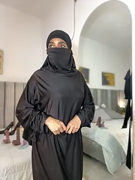 aminaa  online show from February 14, 2026, 6:59 pm