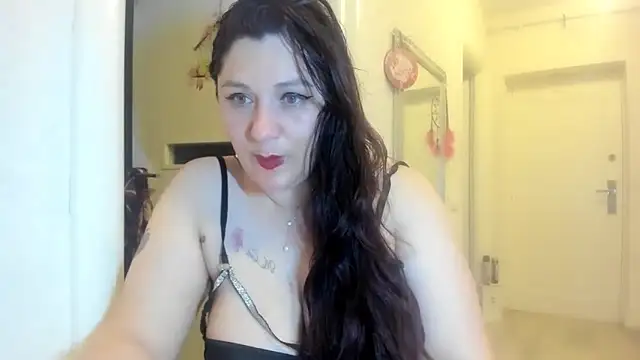 EVELYNA88 online show from March 30, 2026, 8:43 pm