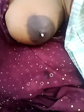 Snapshot of tamilkaviya431 chatting on February 21, 2026, 9:43 am tamilkaviya431 online show from February 21, 2026, 9:43 am