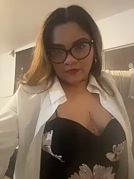 Snapshot of ludmila_x chatting on April 9, 2026, 5:18 am ludmila x online show from April 9, 2026, 5:18 am