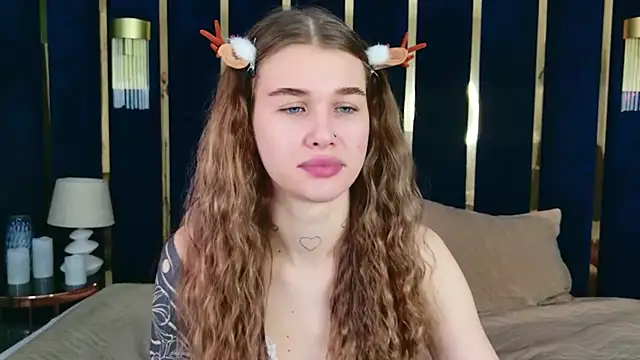 Hana Watt online show from April 1, 2026, 11:00 am