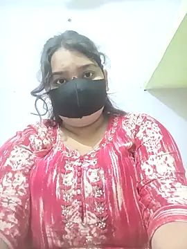 Snapshot of Choko_Gril chatting on February 17, 2026, 6:43 am Choko Gril online show from February 17, 2026, 6:43 am