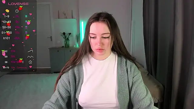 Snapshot of Laura_CollinsS chatting on March 16, 2026, 1:00 am Laura CollinsS online show from March 16, 2026, 1:00 am