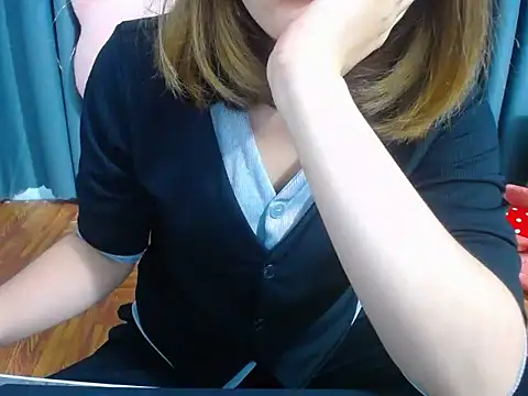 Lunababty online show from February 15, 2026, 8:24 am