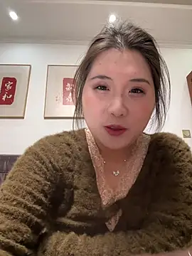 Snapshot of HHll7796 chatting on February 21, 2026, 10:49 am HHll7796 online show from February 21, 2026, 10:49 am