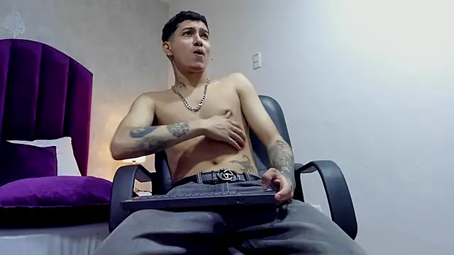 Snapshot of JoshBeech chatting on February 18, 2026, 1:18 pm JoshBeech online show from February 18, 2026, 1:18 pm