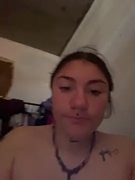 Snapshot of ZoE-sweettt chatting on April 14, 2026, 8:37 pm ZoE-sweettt online show from April 14, 2026, 8:37 pm