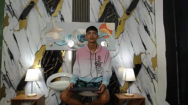 KITTY BOSH online show from March 3, 2026, 1:17 pm