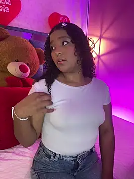 Snapshot of canelaa_sweet5 chatting on February 17, 2026, 1:46 am canelaa sweet5 online show from February 17, 2026, 1:46 am