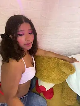 Snapshot of canelaa_sweet5 chatting on February 20, 2026, 1:24 am canelaa sweet5 online show from February 20, 2026, 1:24 am