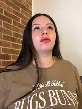 Sofi Collinss online show from April 1, 2026, 10:51 pm