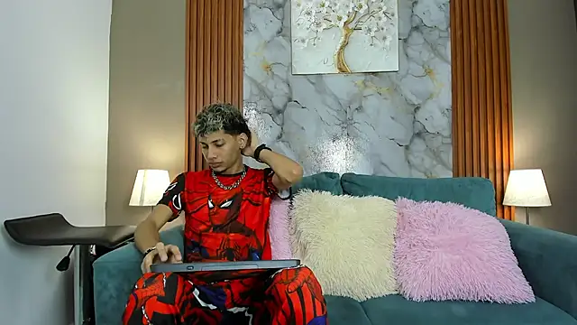 Snapshot of YOUNG_BOYS_HELL chatting on March 1, 2026, 1:18 am YOUNG BOYS HELL online show from March 1, 2026, 1:18 am