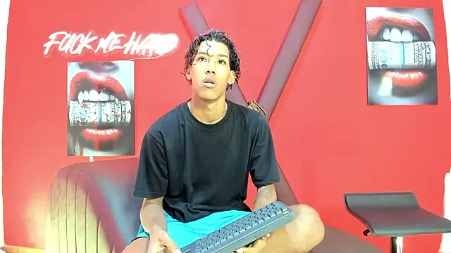 GREEN BOYS online show from February 19, 2026, 7:26 am