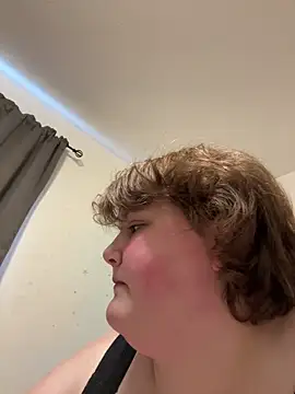 plushietoy online show from March 23, 2026, 9:41 pm