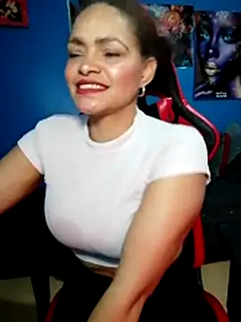 Helensex1 online show from April 16, 2026, 9:39 pm