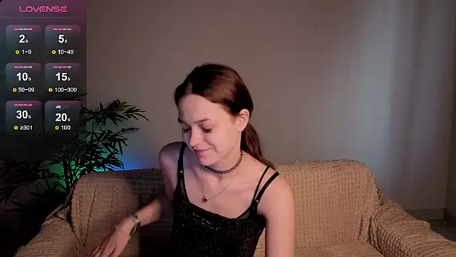 Snapshot of parrot_kisha chatting on May 1, 2026, 1:43 am parrot kisha online show from May 1, 2026, 1:43 am