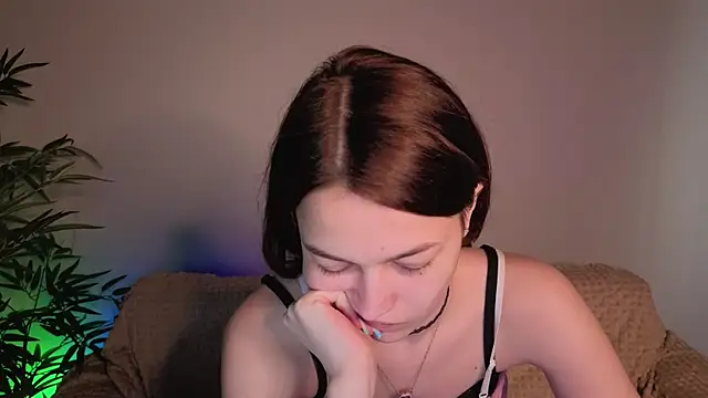 Snapshot of parrot_kisha chatting on May 22, 2026, 1:13 am parrot kisha online show from May 22, 2026, 1:13 am