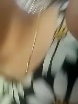 taniya0 online show from May 6, 2026, 2:08 am