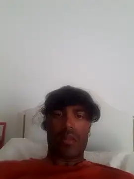 Snapshot of isuru_lakshan chatting on July 6, 2026, 4:31 pm isuru lakshan online show from July 6, 2026, 4:31 pm