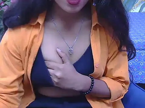 Snapshot of its-taniya chatting on April 13, 2026, 4:18 am its-taniya online show from April 13, 2026, 4:18 am